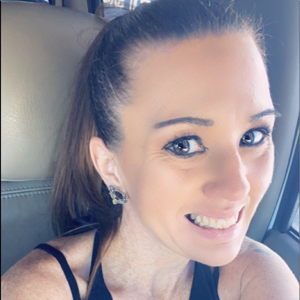 Meet your Posher, Kellie